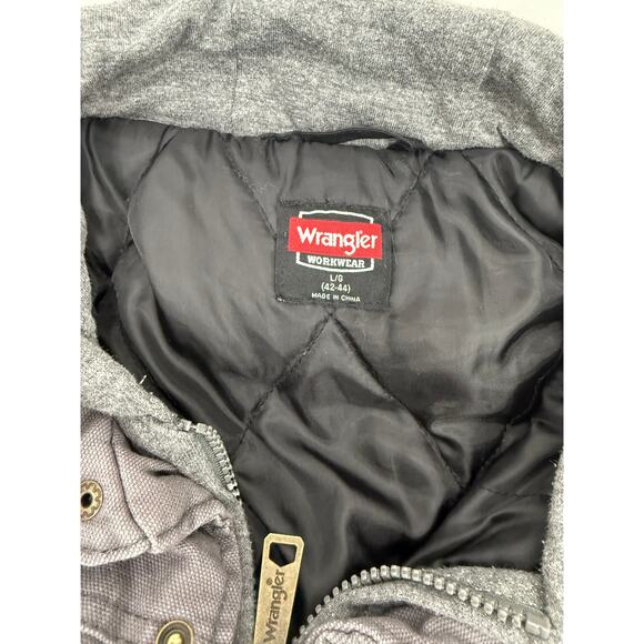 Wrangler Grey Quilted Hooded Work Jacket - Picture 6 of 6